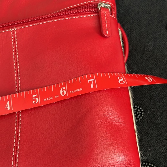 Leather and calf crossbody bag EUC - Picture 6 of 9